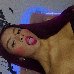 Model - Nikary latin