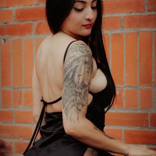 Model - Natasha roma sexosuave