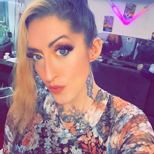 Model - Risky Biznix mistress