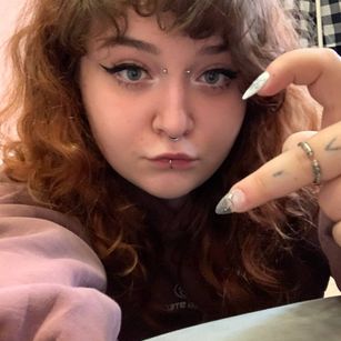 Model - RachaelWatson BIGTITS