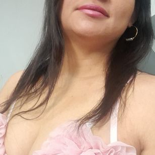 Model - Linda_Parker boobs