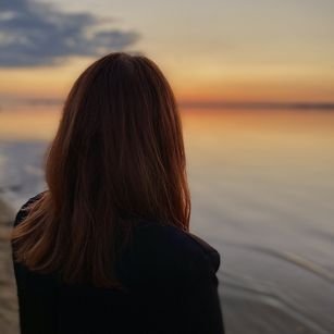 Model - KathleenLogan feet