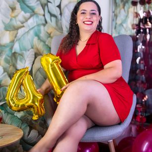 Model - Pamela masturbation