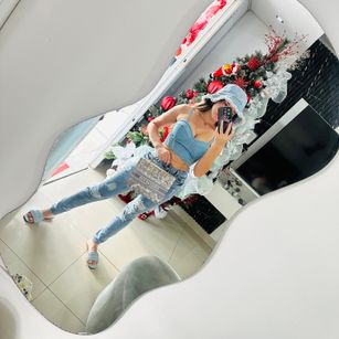 Model - Veronica Hot titfuck