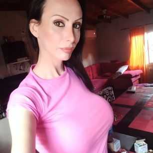 Model - Gabygus taboo