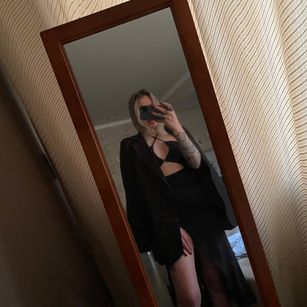 Model - ArolinaNight bigass