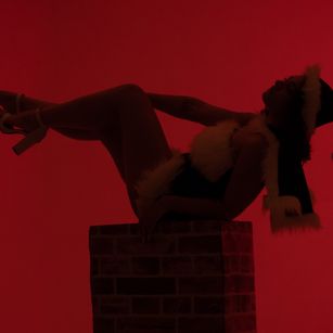 Model - Violetta Harris slave