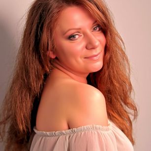 Model - Alice findom