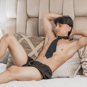 Model - Caius Evans uncut