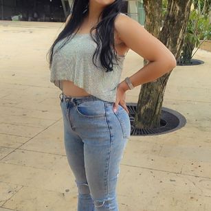 Model - Milf Zandra hairy