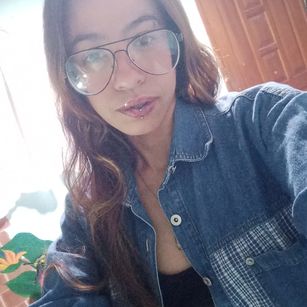 Model - Rous.Wr girlfriend