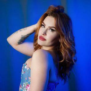 Model - ZoeFantasy lips