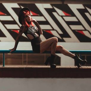 Model - Paris Watson sph