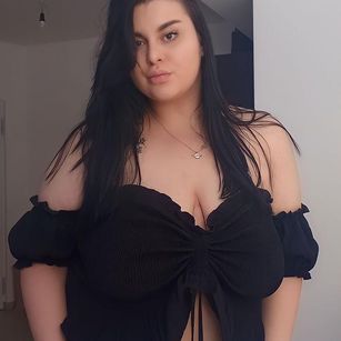 Model - Angelxlxl girlfriend