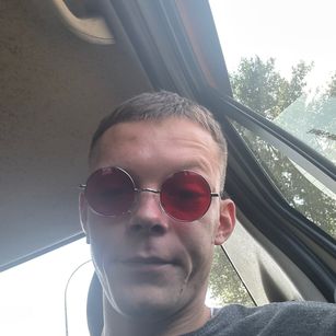 Model - BizarreDuet lesbain