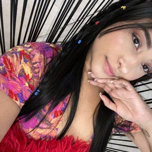 Model - Luciana humillation