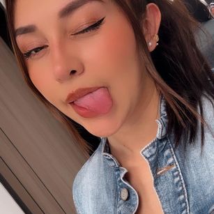 Model - Mila Grace Latina