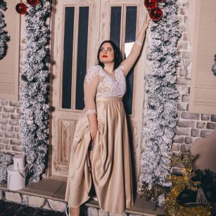 Model - Lina_BBW stretch