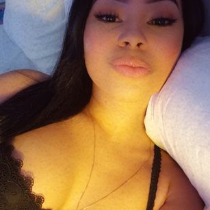 Model - Juliana Santos rasiert