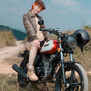 Model - Sandy Westt anal