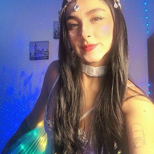 Model - Alicce_roos smoke