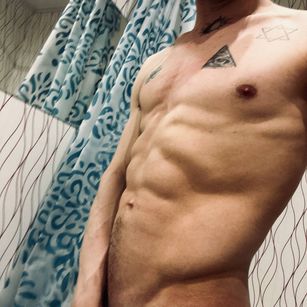 Model - BizarreDuet cuminside