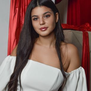 Model - Ariel arabian