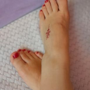 Model - Entitled Bitch fingering