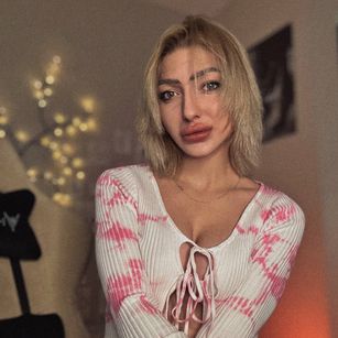 Model - Chloe fastresponse