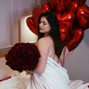 Model - AfinaLin bigboobs