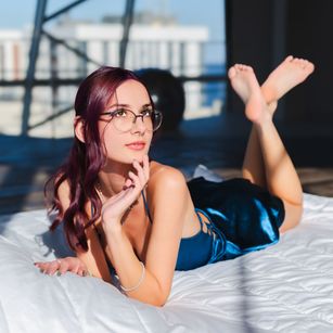 Model - CozyMell ass