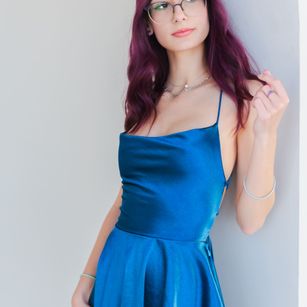 Model - CozyMell sexy