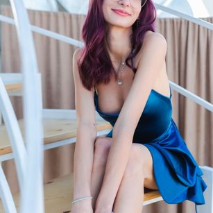 Model - CozyMell natural