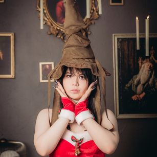 Model - Claire Faers cei