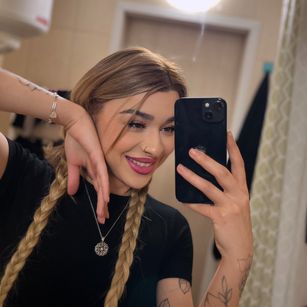 Model - Mary_Blond 18