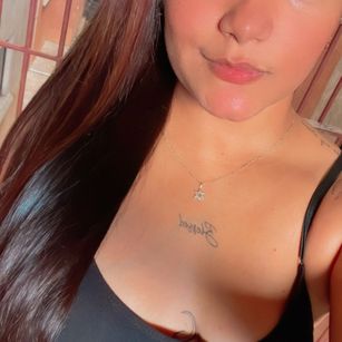 Model - Abby Peterson piercing