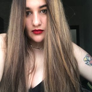 Model - JuicyBerry kiss