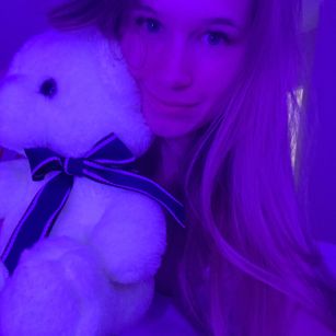 Model - belka22 milk