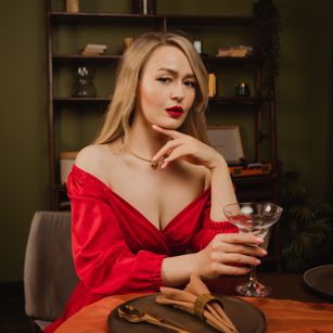 Model - Jena Affectionate Mistress femdom