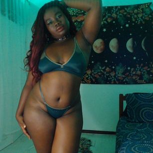 Model - Addy Black bigass