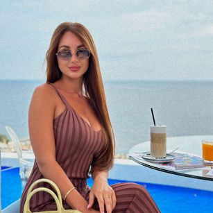 Model - KimberlyWorld lovely