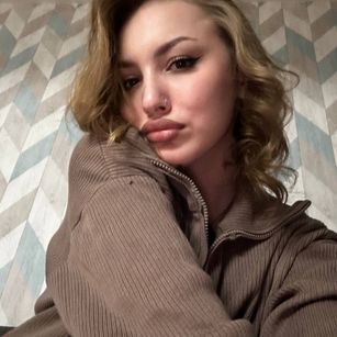 Model - StersElla closeup