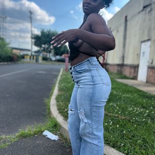 Model - richoffeka twerk