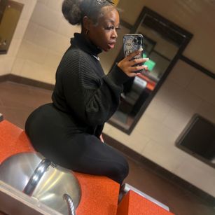 Model - pocahontasgrim Ebony