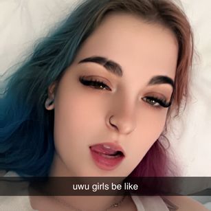 Model - Violet Syns girlfreind