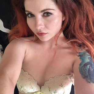 Model - Anfisa bigass