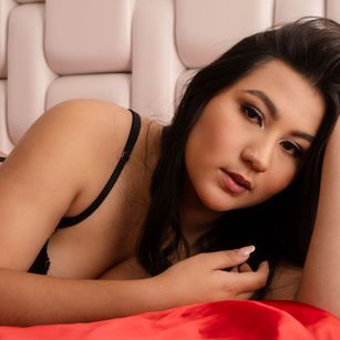 Model - Kilye bigass