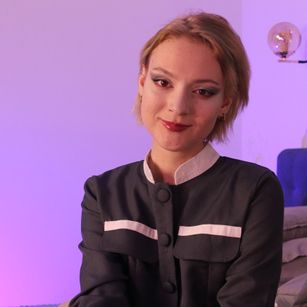 Model - Zoe deepthroat