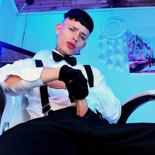 Model - justin moon latin