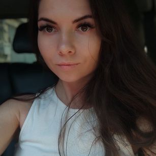 Model - AlisiaNovo cum